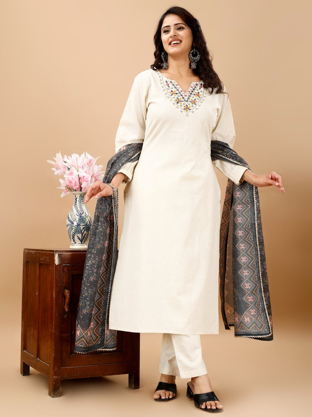 Chicora Khadhi cotton Top Bottom Dupatta Set