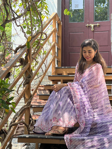 Chicora super hit design Say hello to this beautiful digital printed saree , too soft and easy to wear.