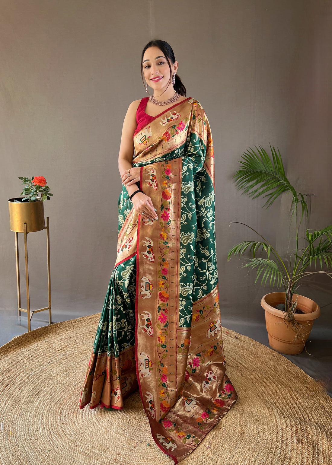 Chicora Presents Beautiful Lucknowi Concept weaving saree