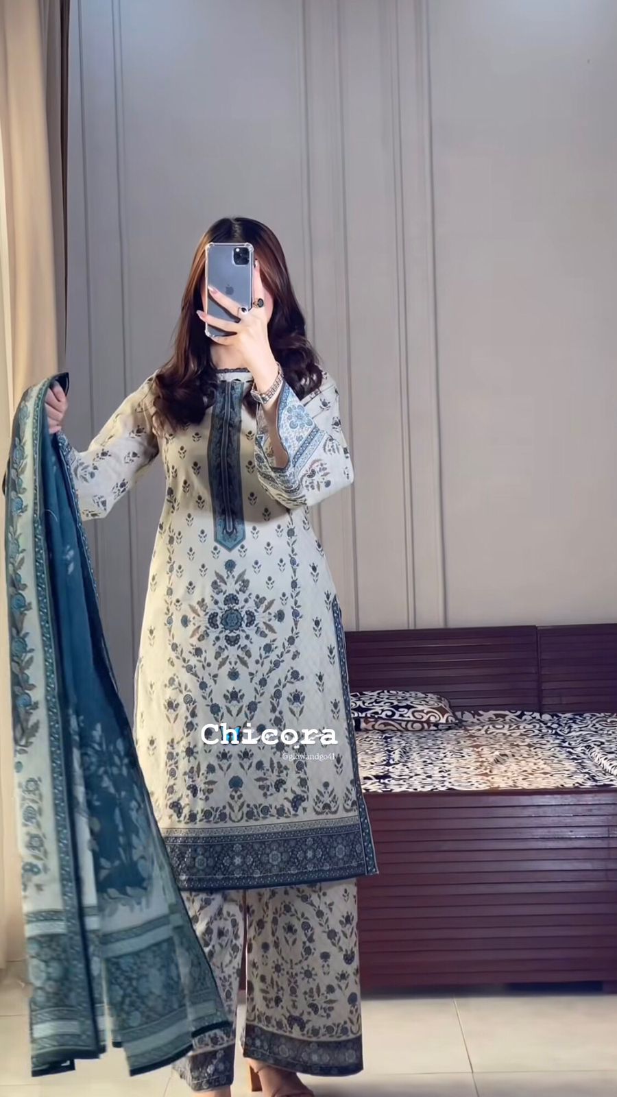 Parwaaz By Johra Un- 3Pc Suit