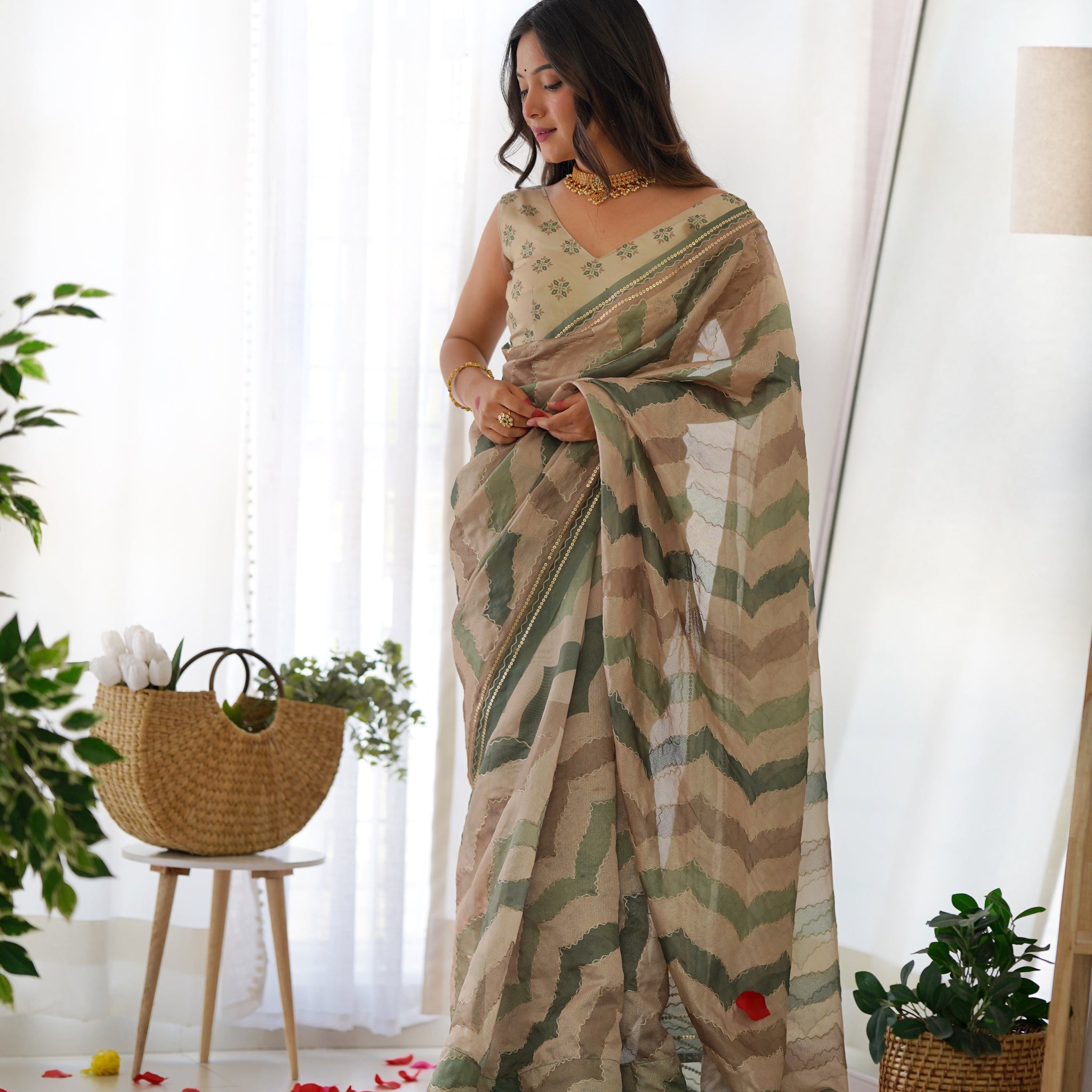Chicora Presenting here a perfect tusser sarees with designer katha work that will make feel comfortable wherever you go